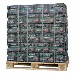 Briquettes de lignite sur palettes